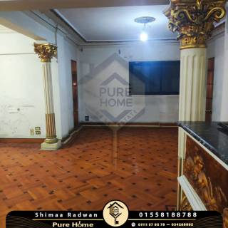 شقه بجليم بجوار جميع الخدامات بموقع مميز