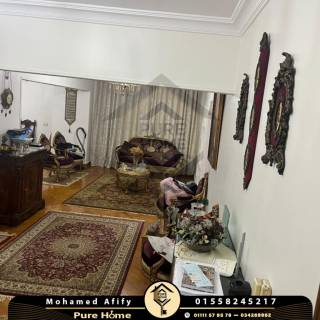 شقة للبيع 207 متر زيزنيا خطوات من البحر