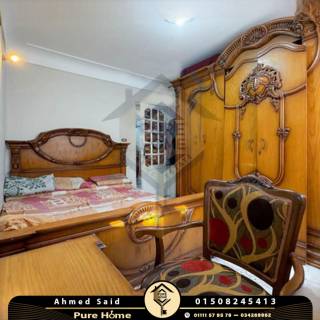 شقة مرخصه للبيع 180م علي البحر مباشرة