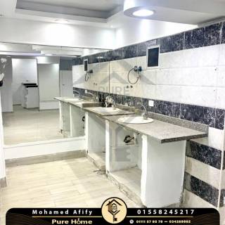 مقر اداري للبيع 143 متر سان ستيفانو