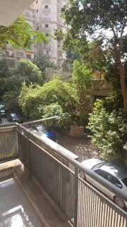 مقر 300 متر اداري بالعجوزة واجهه علي الشارع مكيف