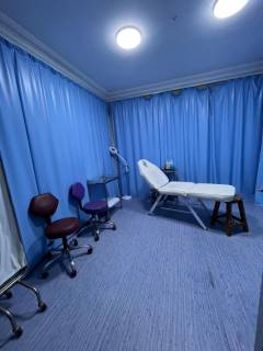 باقوي موقع حيوي بالدقي وبجانب المترو مقر اداري210م