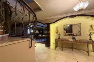 شقة للبيع 275 متر زيزينيا علي البحر مباشرة برج الصباح