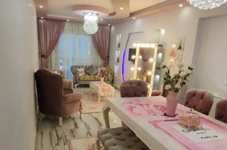 شقة للبيع 240 متر السرايا متفرع من ش خالد بن الولي