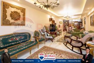 شقة للبيع 210 متر سيدى جابر بحر مباشر