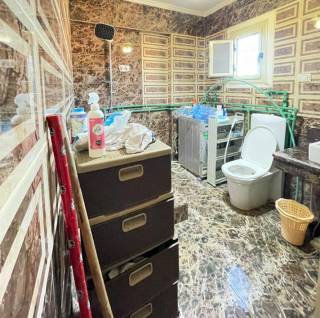 شقه للبيع بكامب شيزار ثالث نمره من البحر 275م