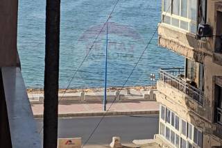 شقة للبيع 100 متر سيدي بشر خطوات من البحر