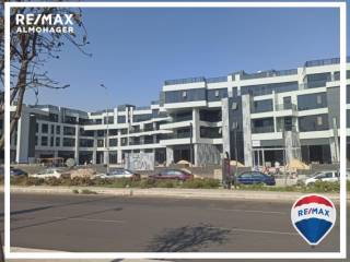 عيادة في سنترال أفينيو بقلب الشيخ زايد