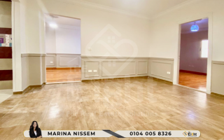 للبيع شقه 180م بكامب شيزار على الترام