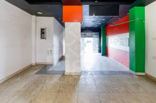 محل للبيع 72 متر ميامى على البحر