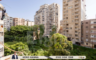 شقة للبيع 160 متر جليم ش شاكر الخياط