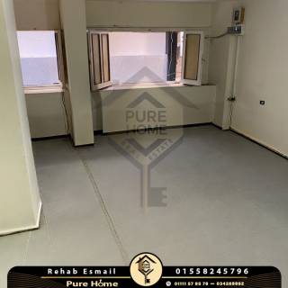 محل للايجار ملحق به شقه كمخزن