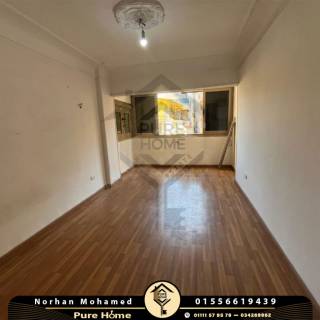 شقة 240 متر للبيع في لوران فيو بانورامي على البحر