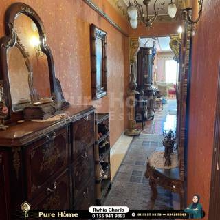 شقة 220 متر مطلاتها مفتوحة خطوات من البحر