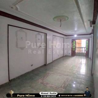 شقه للبيع بشارع مرتضى شدس بعد التقاطع مباشره