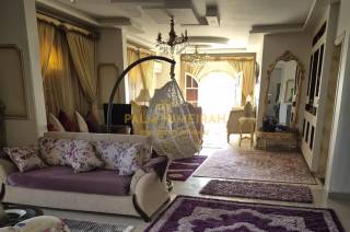 شقه للبيع لوران شارع شعراوي علي الترام مباشرة