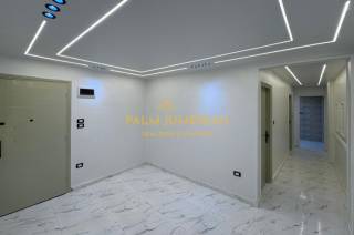 شقة للبيع 200 متر ميامي ش خالد بن الوليد خطوات من البحر