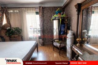 فى احلي من انك تلاقى فيو حلو قصادك كل يوم