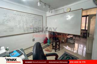 مكتب اداري للبيع 100م بولكلي ش ابو قير مباشرة