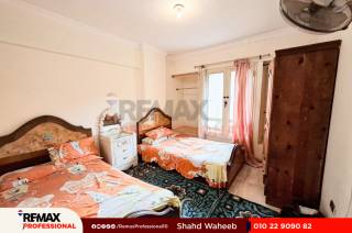 شقه 107م للبيع بمحرم بك