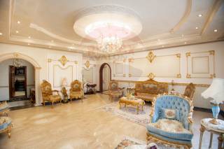 شقه 140م بدوران السيوف للبيع