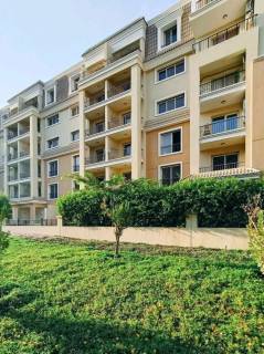 شقة 82م تشطيبات الترا لوكس للإيجار قانون جديد