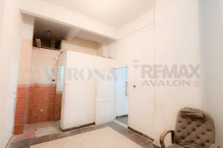 محل للايجار في مكان حيوي