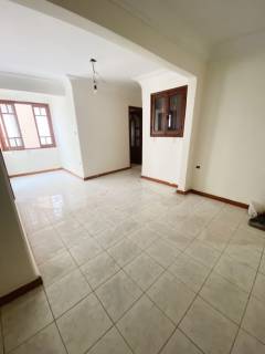 للبيع شقة متوضبة حي الشرق 3 غرف