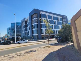 مكتب للبيع 40 متر للاستثمار فى بيفرلى هيلز