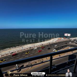 شقه للبيع بكامب شيزار ثالث نمره من البحر 275م