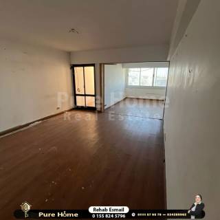 مقر للإيجار 200 محطة الرمل خطوات من سينيما مترو