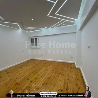 شقة للبيع لوران شارع ابو قير مباشر