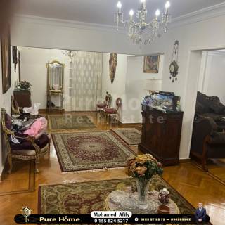 شقة إداري للبيع 170 متر المندرة علي البحر مباشرة