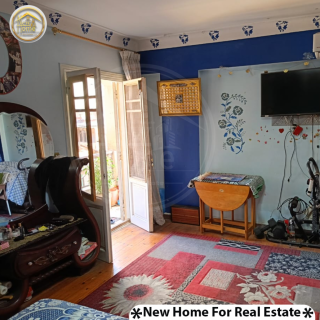 شقه 200 للبيع بكامب شيزار