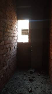 شقه للبيع في مدينه الشروق ارضي بحديقه بعماره فاخره