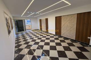 خطوات من البحر شقة للبيع في ستانلي بمساحة 202 م