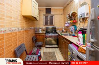 شقة للايجار المفروش 140 متر سموحة ش توت عنخ آمون