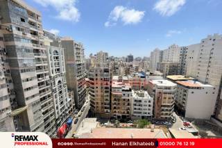 شقه للبيع بسيدى بشر خطوات من فندق الهليتون