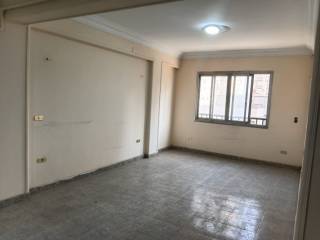 بموقع حيوي بالمهندسين مقر 180 متر بالدور الاول مكيف