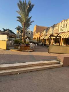 محل للايجار بالحصري فوق ماكدونالدز كان مطعم الطازج