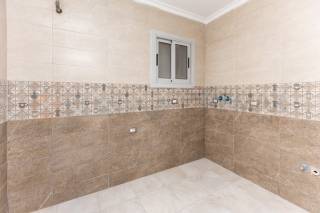 شقه للبيع 280م سموحة خلف مدرسة زهران