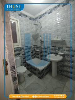 شقة للبيع 90م المندرة بالقرب من محطة المترو