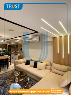 شقه للبيع في لوران 150م