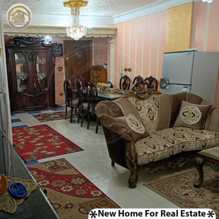 شقه 200م للبيع بكامب شيزار