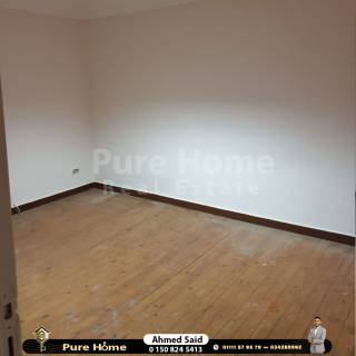 شقة للايجار زيزينيا خطوات من شارع ابوقير