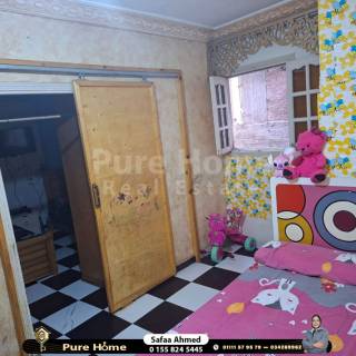 شقة للبيع جليم تاني نمرة من شارع ابو قير