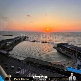 شقة للبيع سان ستيفانو خطوات من مول سان ستيفانو