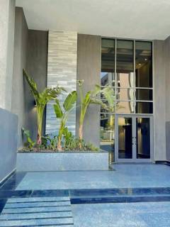 استلم فورا شقةامام الاهرامات بكمبوند بحدائق اكتوبر