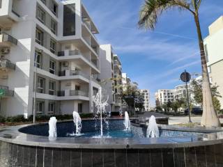 للبيع فى التجمع الاول امام الميراج سيتى