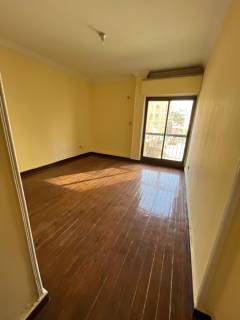 شقه 220م للإيجار ق ج في الدقي بالقرب من المساحه